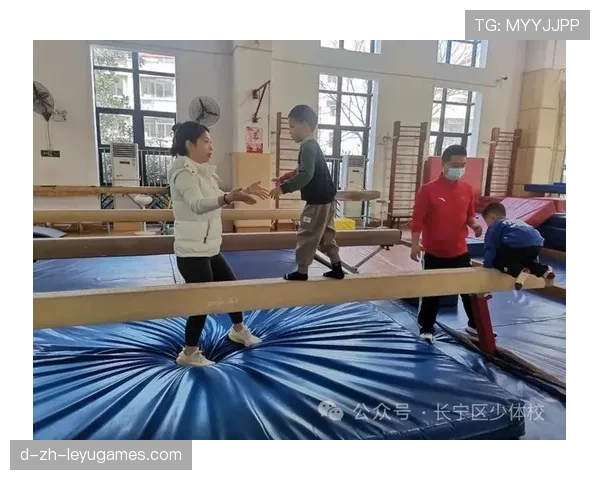 体育高校开设足球直播课程培养复合型人才，足球 体校