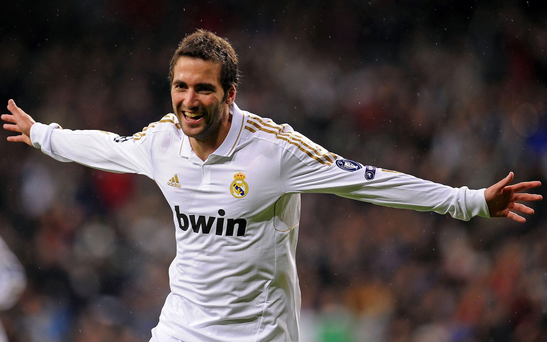 乐鱼体育平台-巴萨曼联开谈买断拉什福德!破门获全场起立鼓掌致敬,14场6球7助